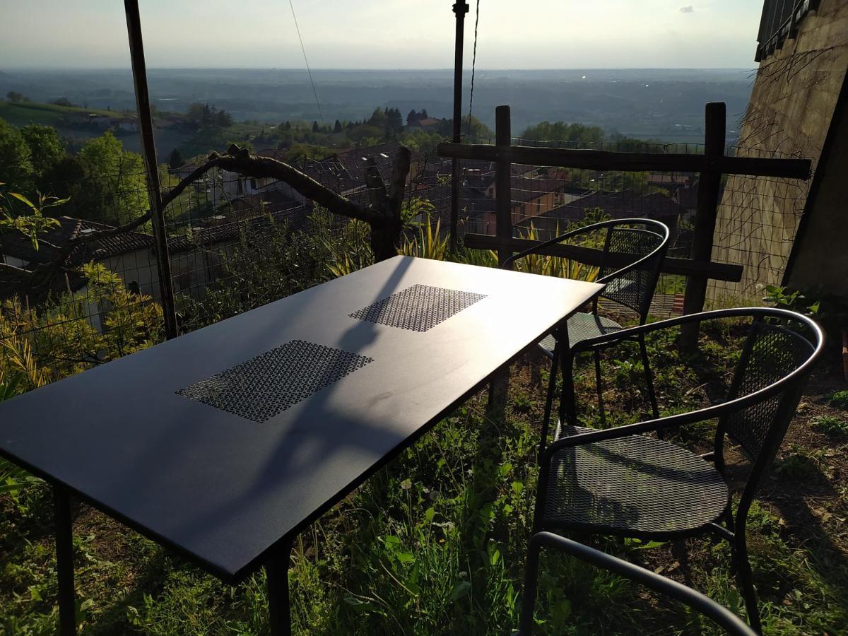 Casa Mantel Holiday Home Panoramic view in Langhe Novello Esterno foto
