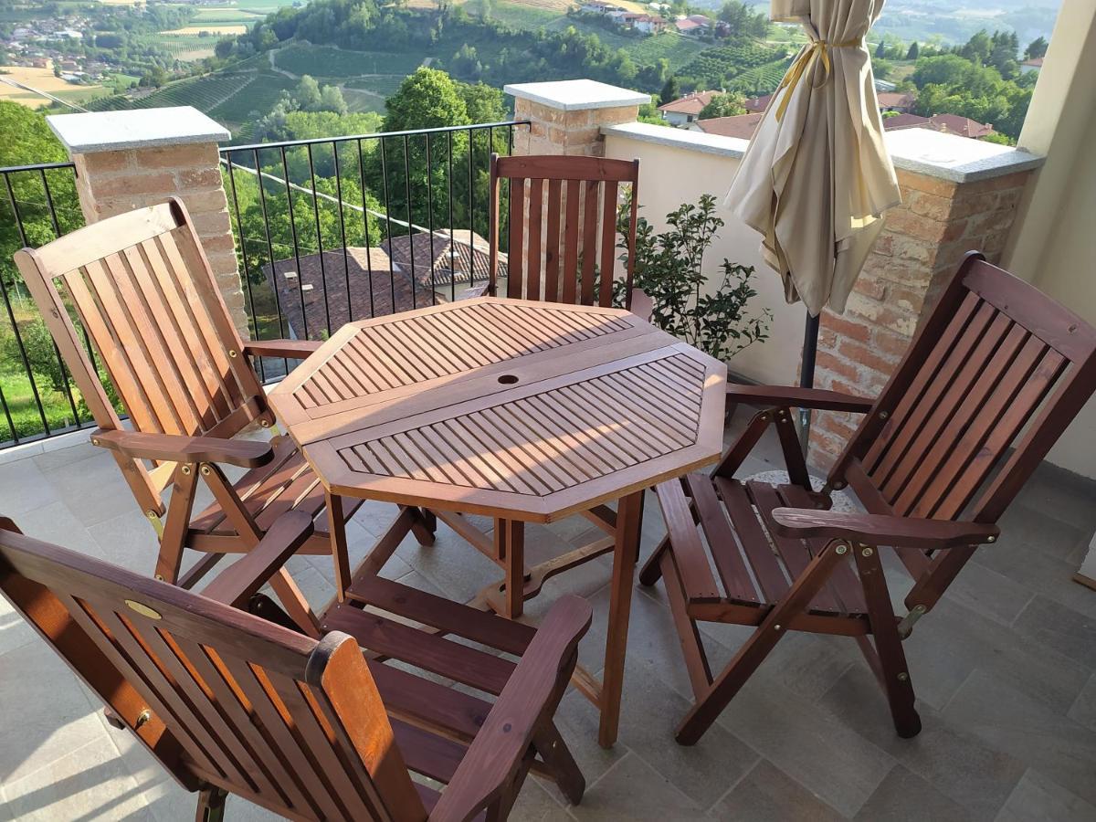 Casa Mantel Holiday Home Panoramic view in Langhe Novello Esterno foto